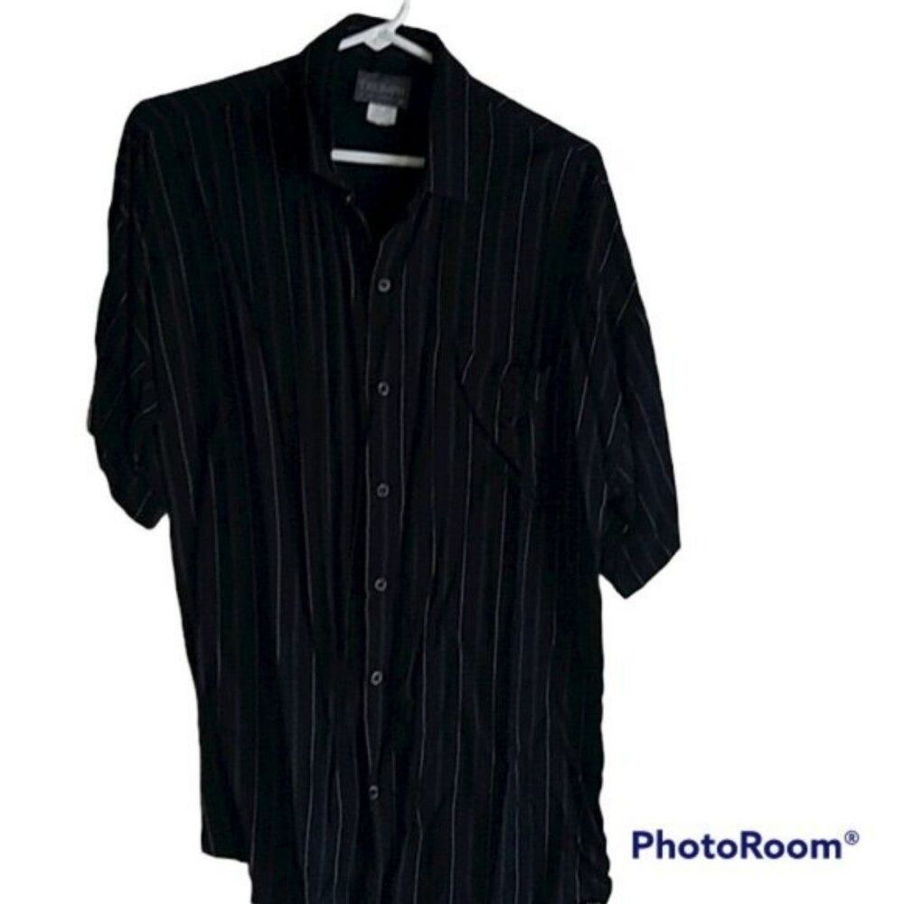 Triumph Men's Dress Shirt Navy and Cream Size Medium